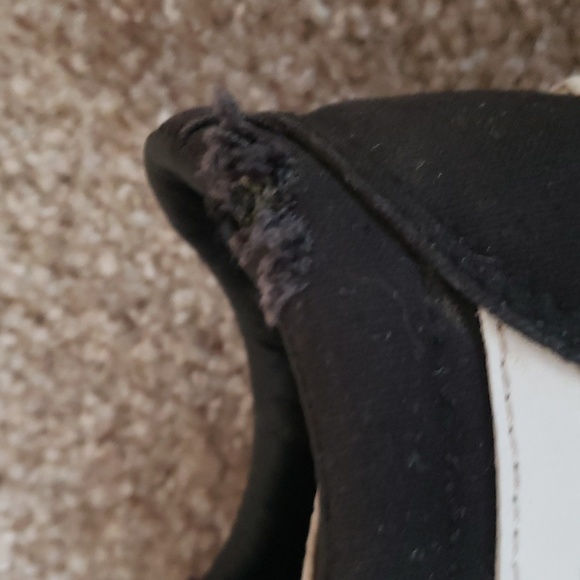 Vans - Picture 5 of 6